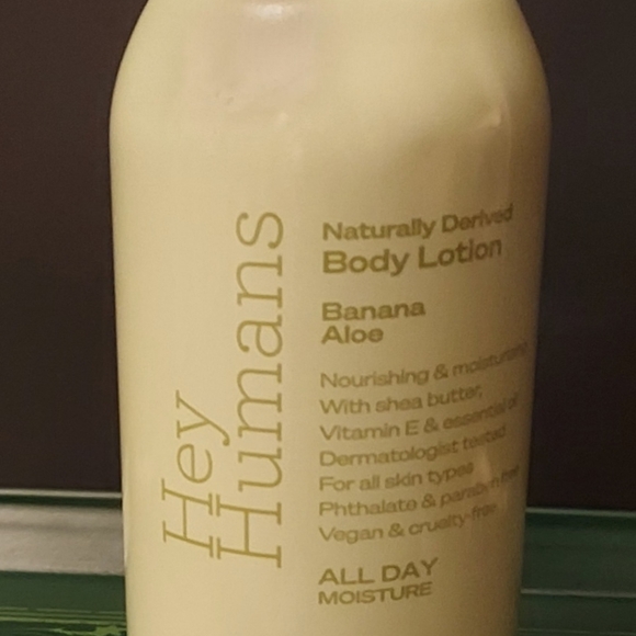 (3) LOT BUNDLE Hey Humans Banana Aloe Body Lotion Full Size 14 fl oz FRESH & NEW - Picture 4 of 6